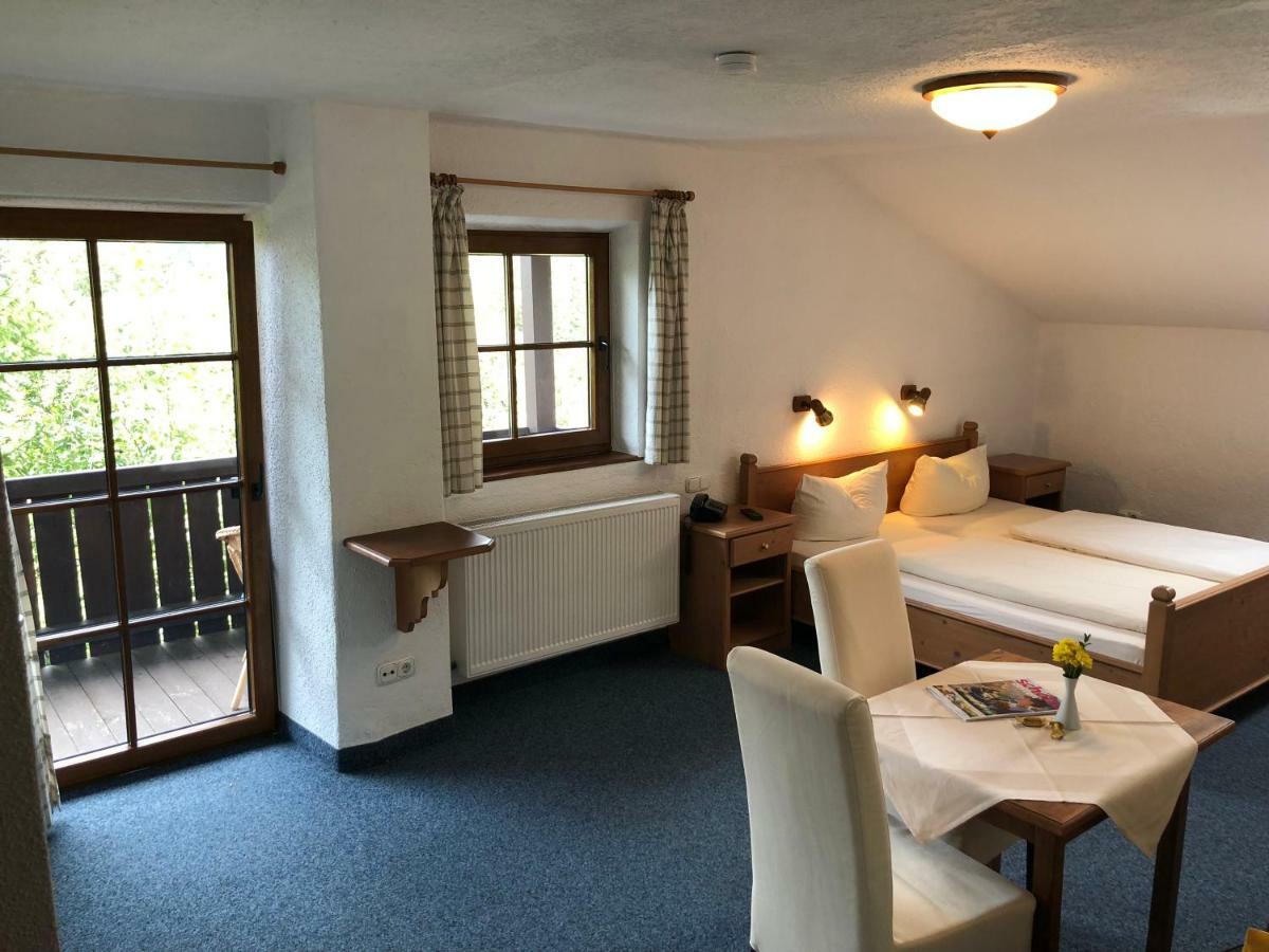 Gastehaus Maria Theresia Hotel Garni Шлирзе Экстерьер фото